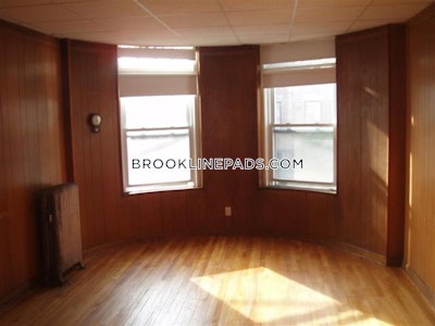 Brookline Apartment for rent 1 Bedroom 1 Bath  Coolidge Corner - $2,895 No Fee