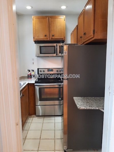 Back Bay 1 Bed 1 Bath Boston - $3,490