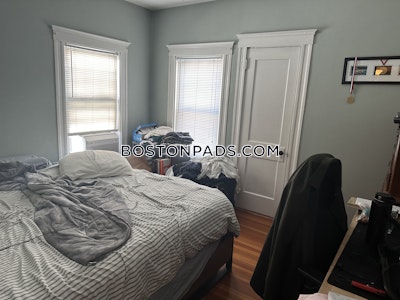 Medford 2 Bed 1 Bath MEDFORD  Tufts - $2,800