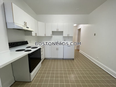 Brookline 1 Bed 1 Bath  Coolidge Corner - $3,045 No Fee