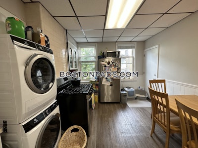 East Boston 2 Beds 1 Bath Boston - $2,775 No Fee