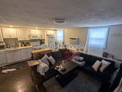 Malden 1 Bed 1 Bath MALDEN $2,200 - $2,200