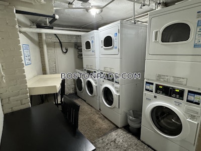 Allston 1 Bed 1 Bath BOSTON Boston - $2,000 No Fee