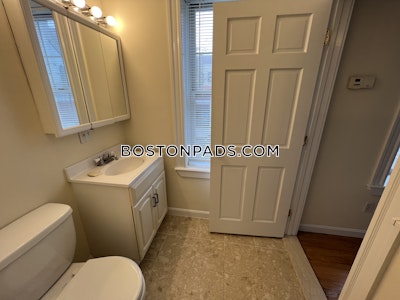 Cambridge Studio 1 Bath  Central Square/cambridgeport - $2,600