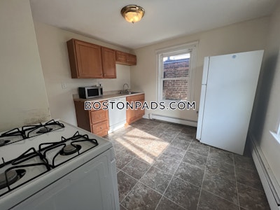 Cambridge 3 Beds 1 Bath  North Cambridge - $2,800