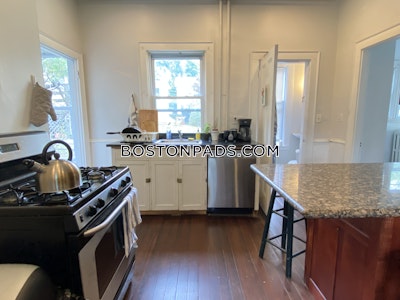 Somerville 5 Beds Tufts  Tufts - $6,375