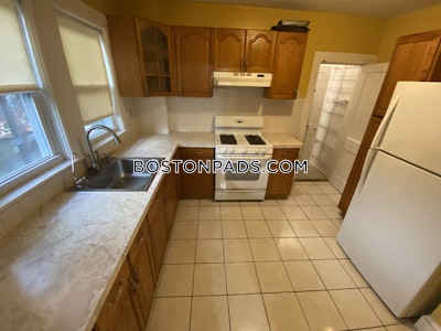 Jamaica Plain 3 Beds 1 Bath Boston - $3,500