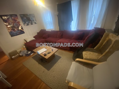 Somerville 3 Beds 1 Bath  Tufts - $3,600