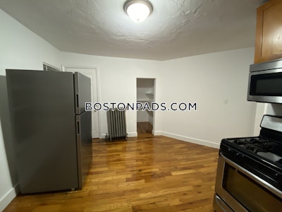 Dorchester 3 Beds 1 Bath Boston - $3,200 50% Fee