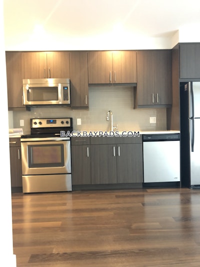 Back Bay 1 Bed 1 Bath Boston - $5,185