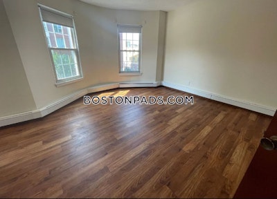 Mission Hill Wonderful 1 Bed 1 Bath on South Huntington Ave Boston - $2,000 50% Fee