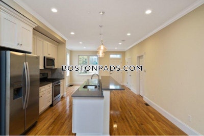 Fort Hill 4 Beds 2.5 Baths Boston - $8,000