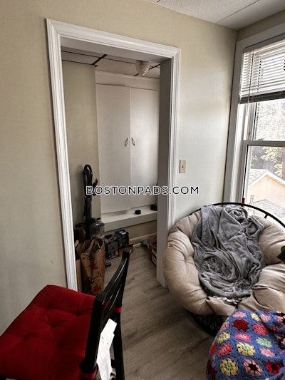 Medford 4 Beds 1 Bath  Tufts - $4,300