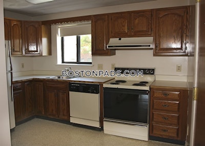 Waltham 2 Beds 1 Bath - $2,800